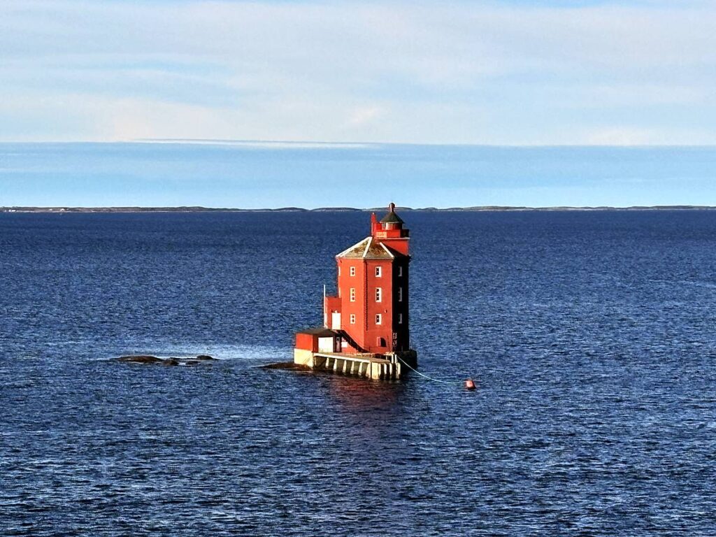 Kjeungskjær fyr (Kjeungskjær Leuchtturm)